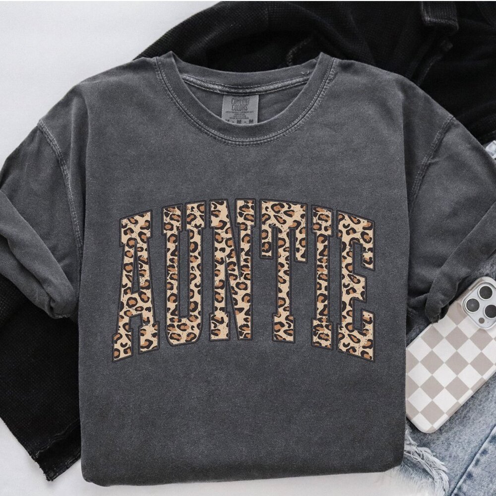 NEW Comfort Colors Leopard Print Auntie Crewneck Tee Shirt Aunt To Be Gift